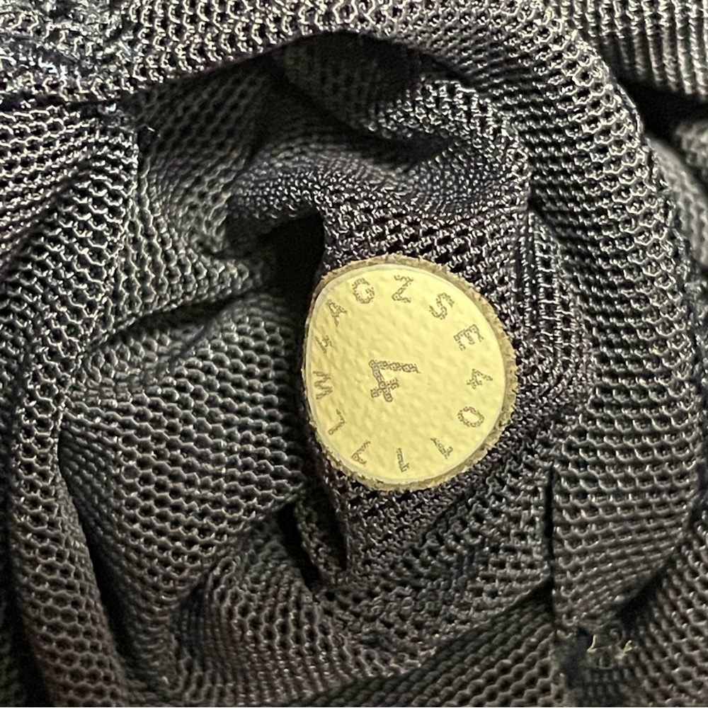 Lululemon Kicking Asphalt Vest Navy Blue Full-Zip Lightweight Womens Size 4 - Picture 10 of 13